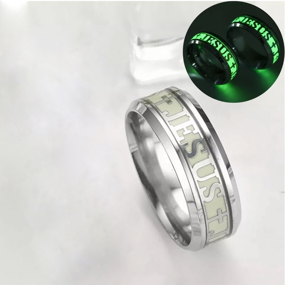 Luminous Unisex “Jesus” Glow In The Dark Ring!